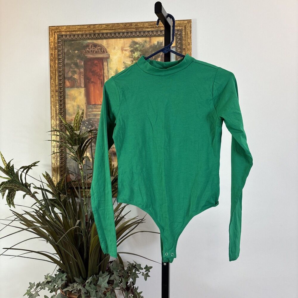 Fashion Nova Women Size‎ Medium Melanie Mock Neck Bodysuit Long Sleeve Green